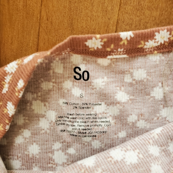 Halter tops - Picture 2 of 4